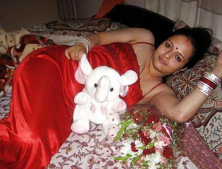 14P Sexy hot indian girls