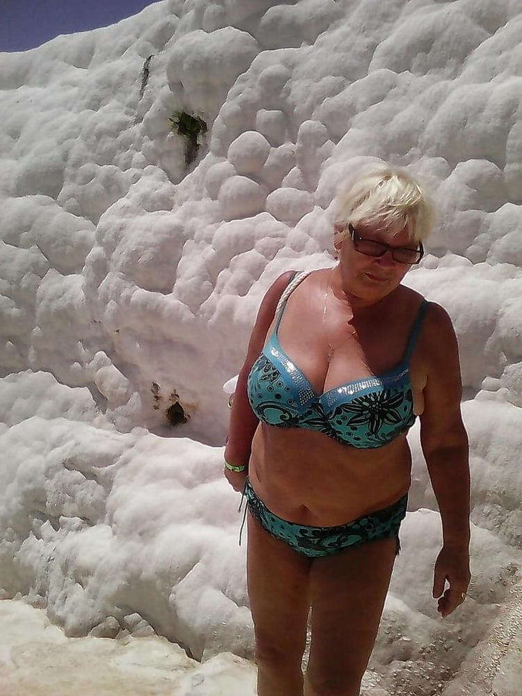 23P My crazy aunt
