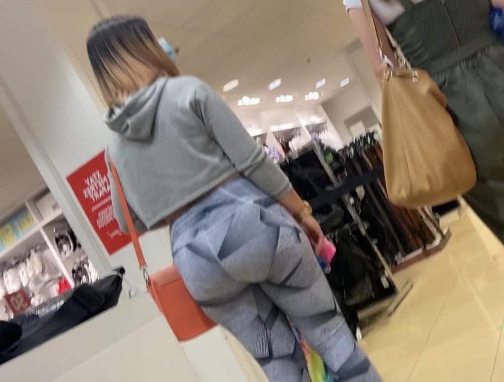 6P nice Latina big ass candid