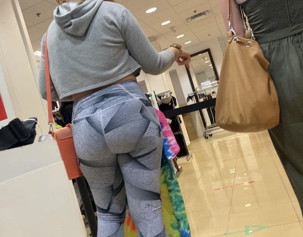 6P nice Latina big ass candid