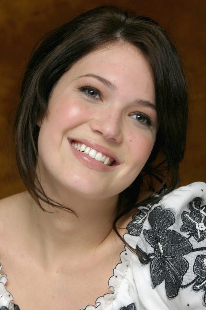 25P Mandy Moore - American Dreamz Press Conference (16 Mar 2006)
