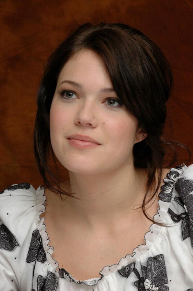 25P Mandy Moore - American Dreamz Press Conference (16 Mar 2006)