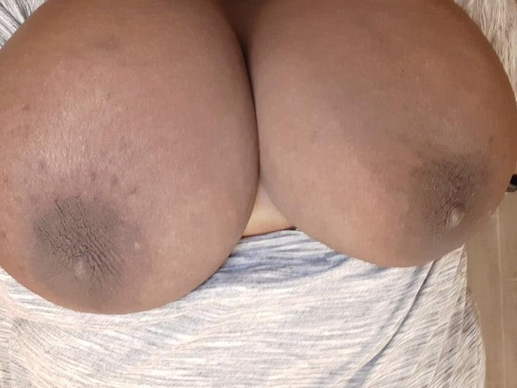 5P Schwarze BBW-Milf aus Virginia
