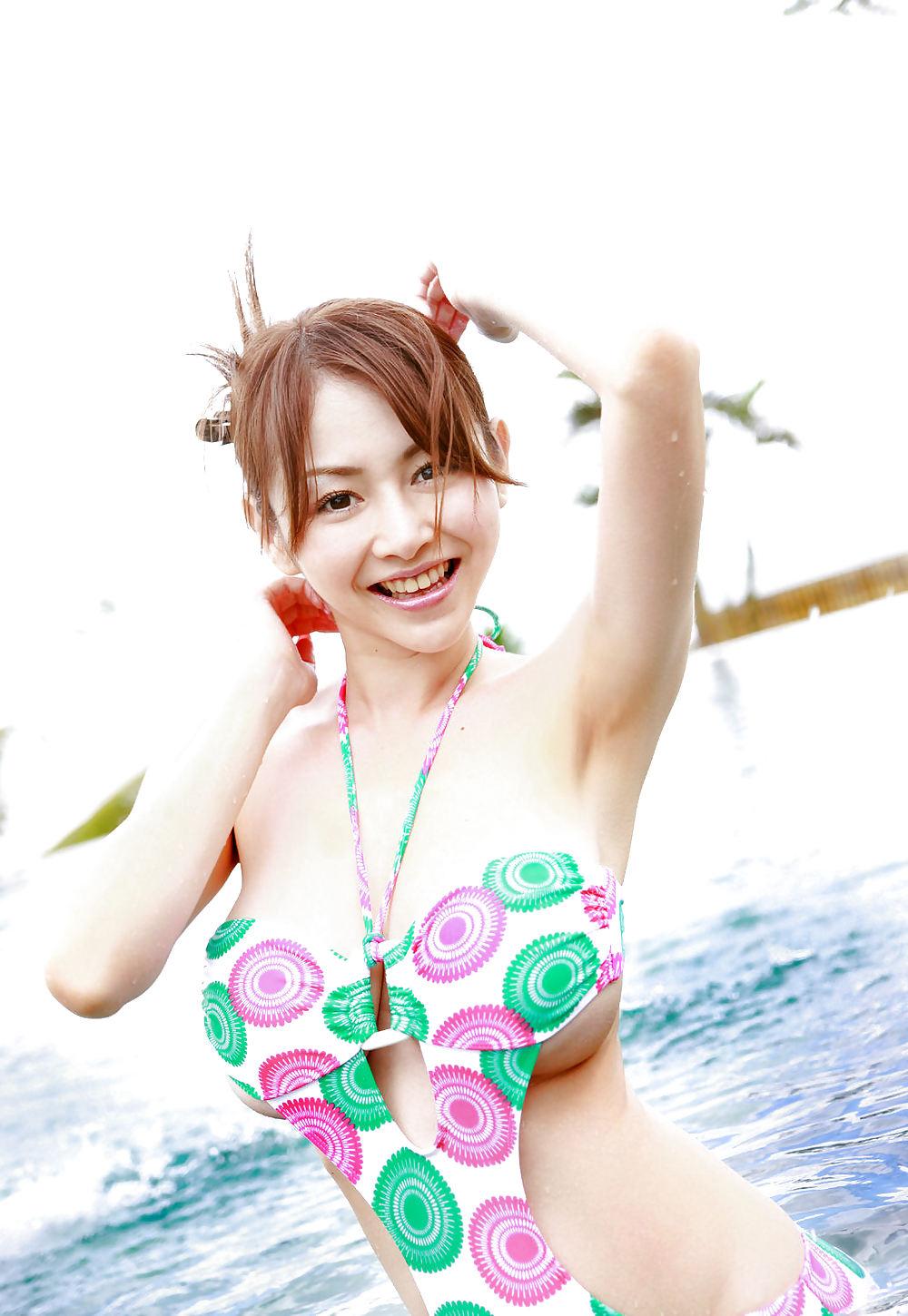 25P Japanese Bikini Babes-Anri Sugihara (7)