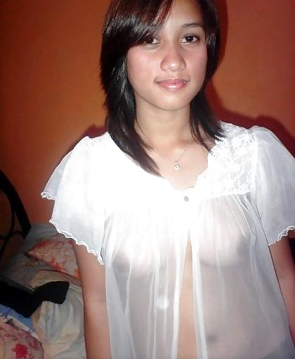 9P Indonesian Young Girl