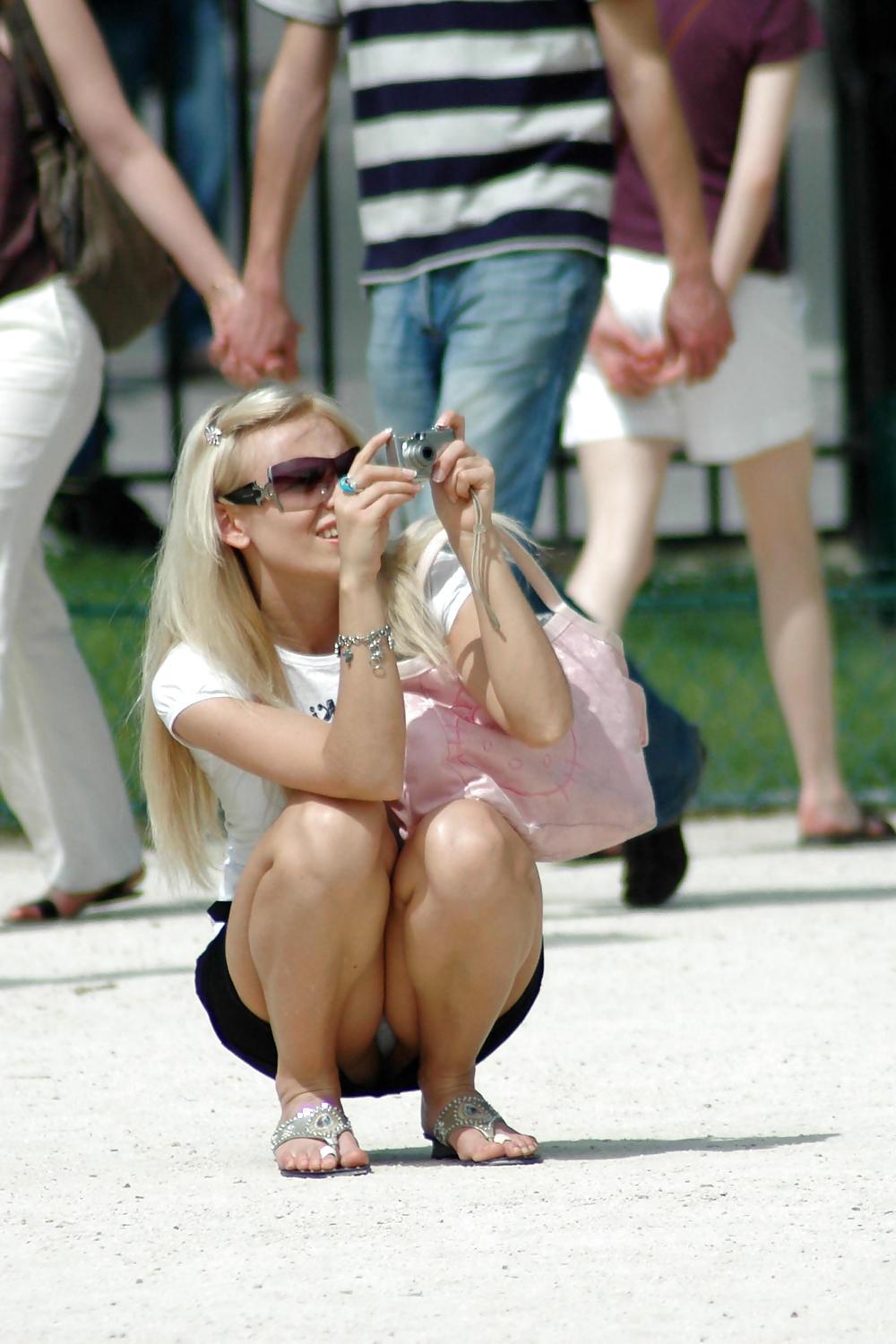 25P Upskirt Caught On Camera With A Camera
