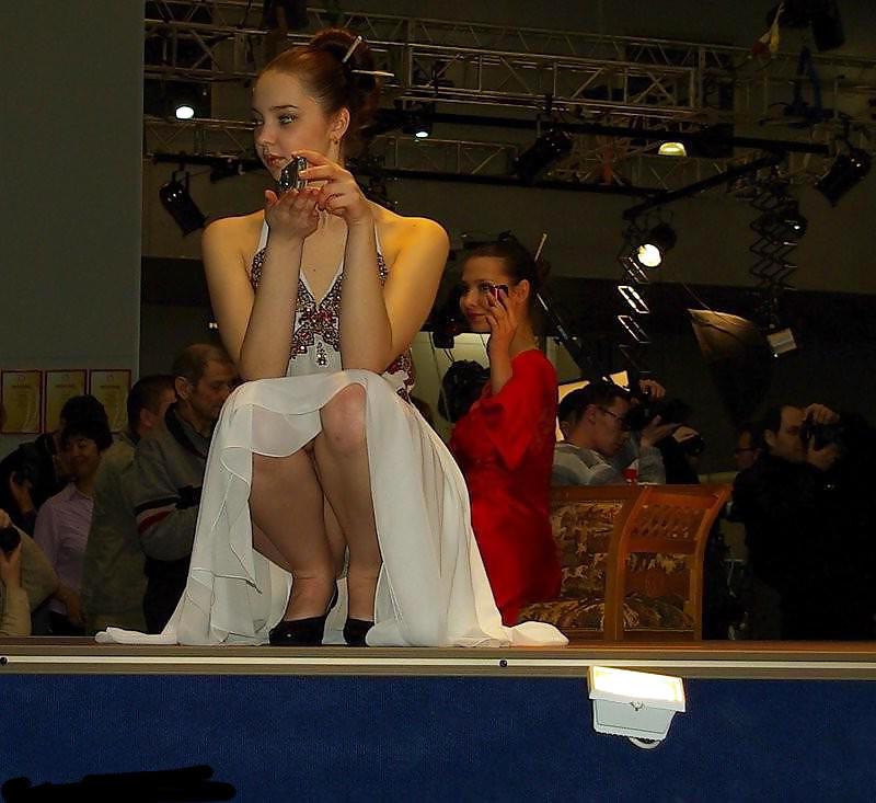 25P Upskirt Caught On Camera With A Camera