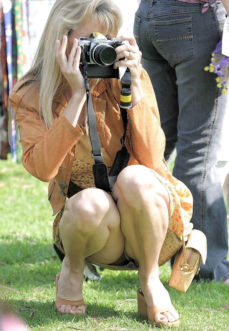 25P Upskirt Caught On Camera With A Camera