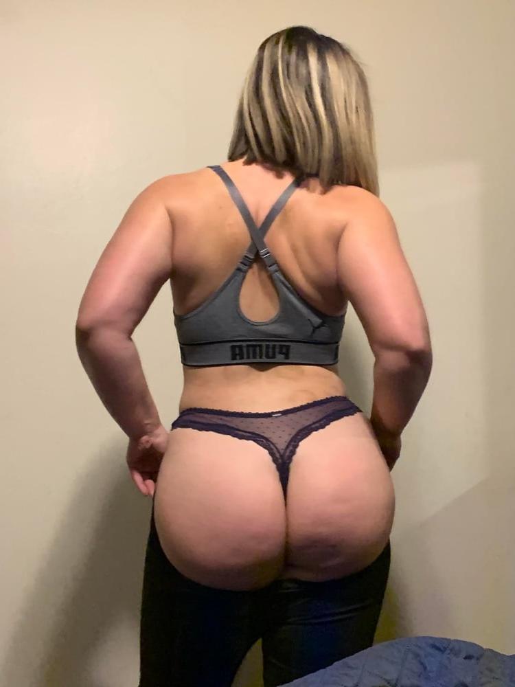 25P Thick Curvy Swinger MILF Big Ass &amp; Meaty Cum Covered Cunt