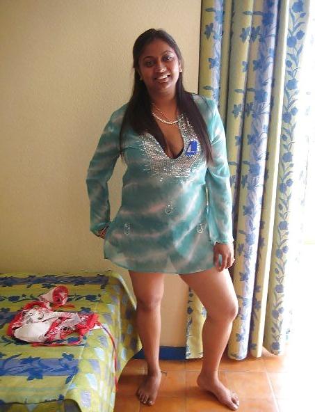 25P Indian wife pussy