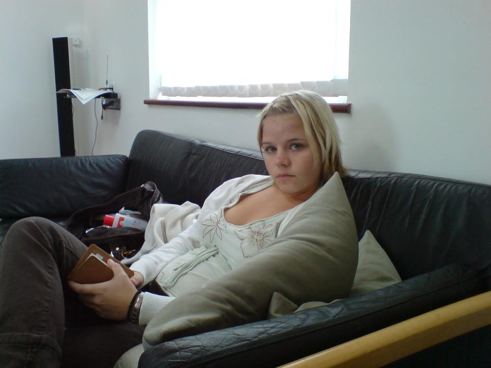 25P Sexy Amateur Wife