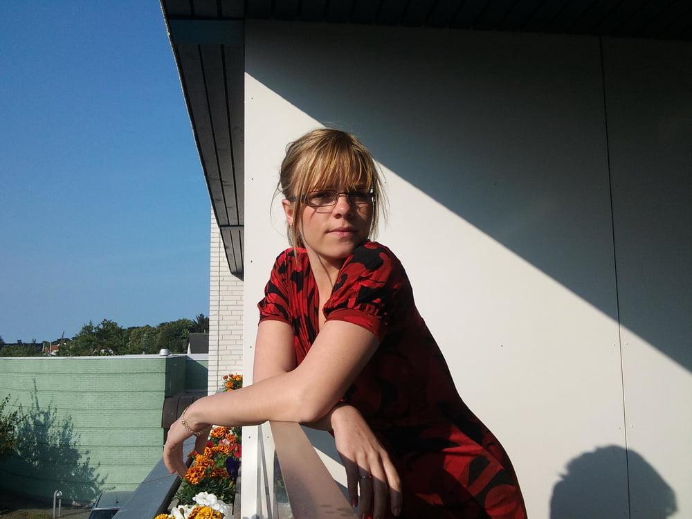 25P Sexy Amateur Wife
