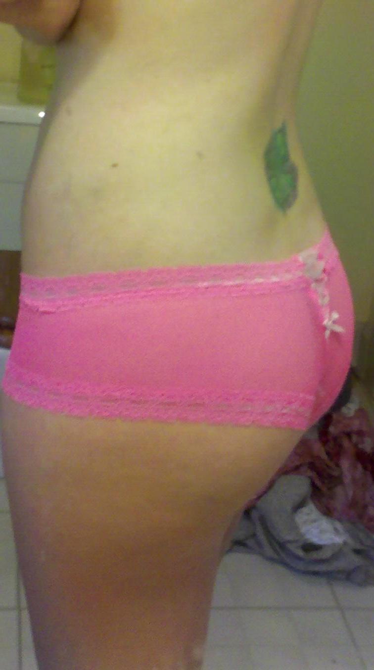 25P Girlfriends asses and random butts off my phone and email