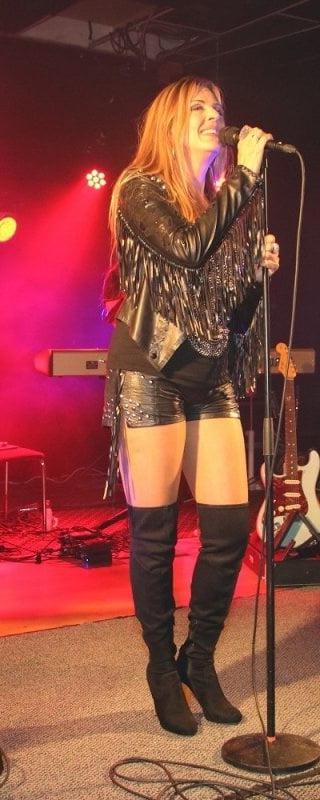 14P Female Celebrity Boots &amp; Leather - Eini pajumaki ika