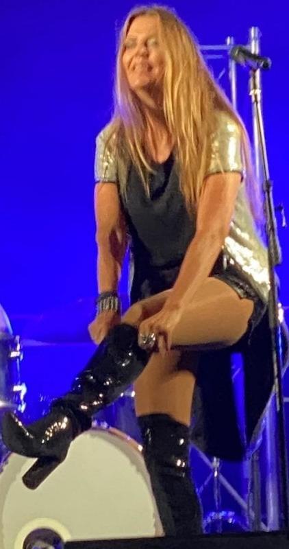 14P Female Celebrity Boots &amp; Leather - Eini pajumaki ika