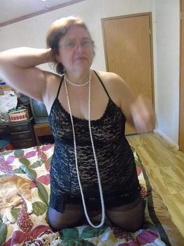 25P Old wife whore Cathy