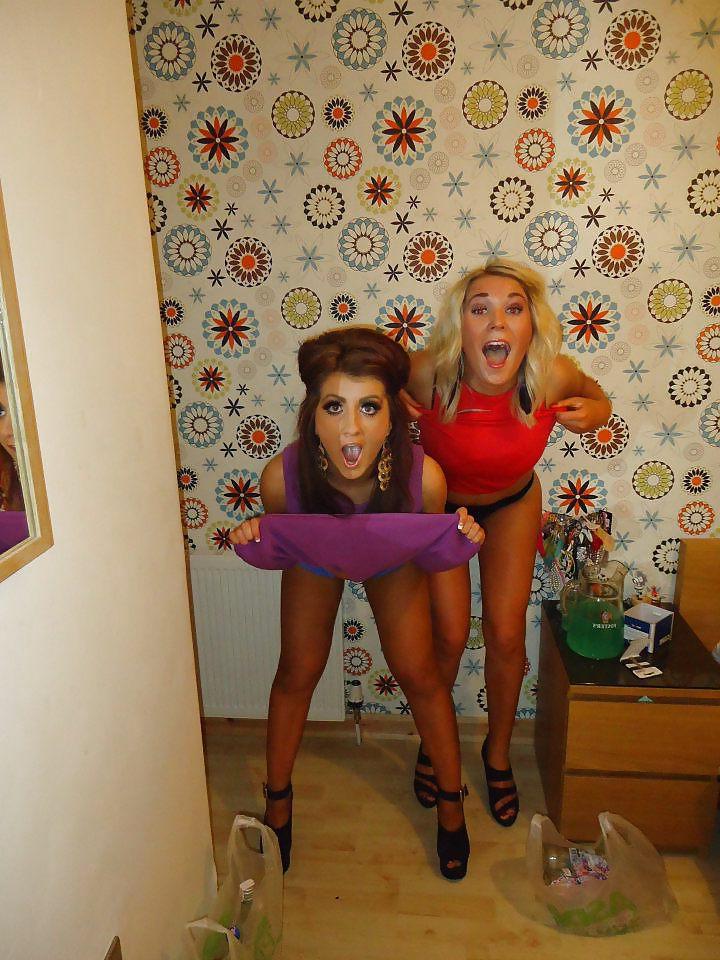 25P Hot babes 5