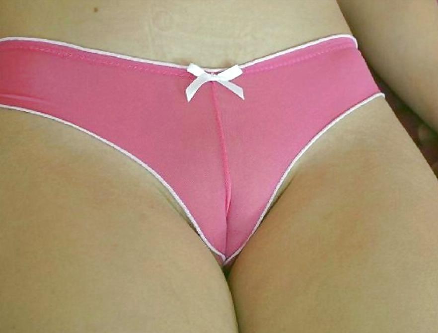 25P Beautiful Cameltoe Babes by TROC