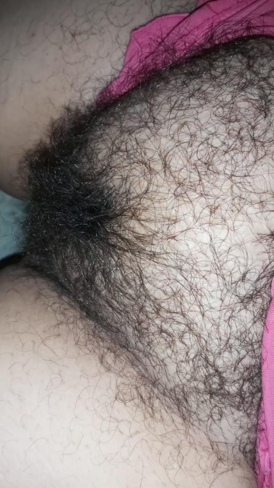 25P Wife big bush hairy