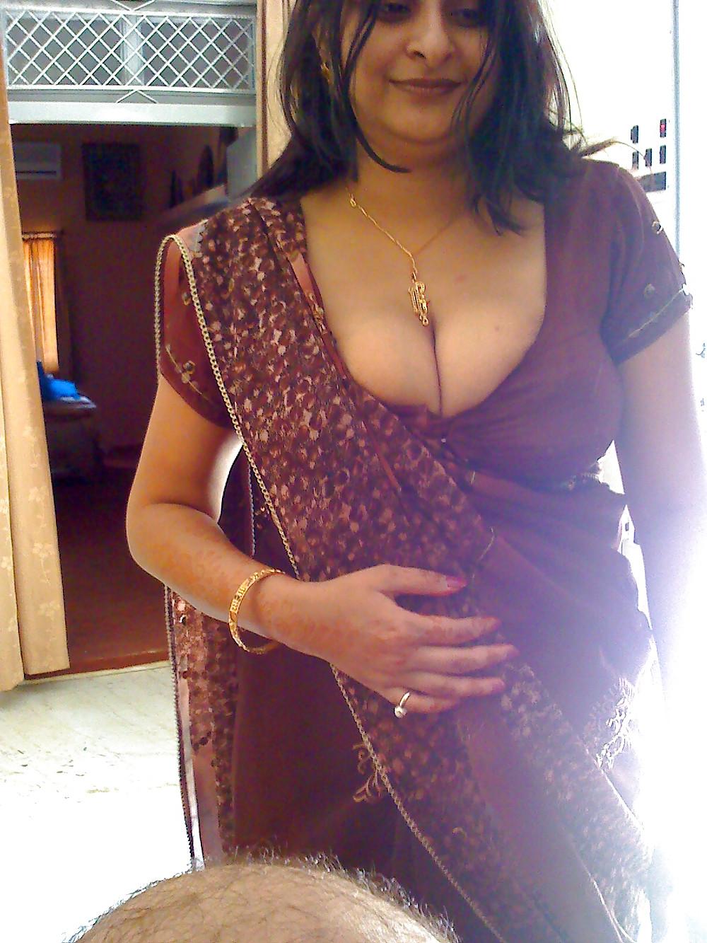 22P Indian aunties 