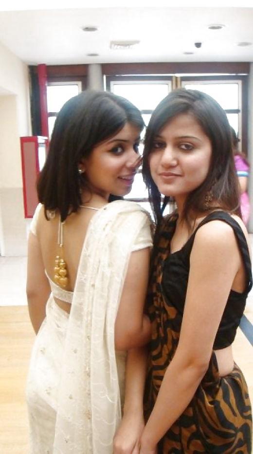 22P Indian aunties 