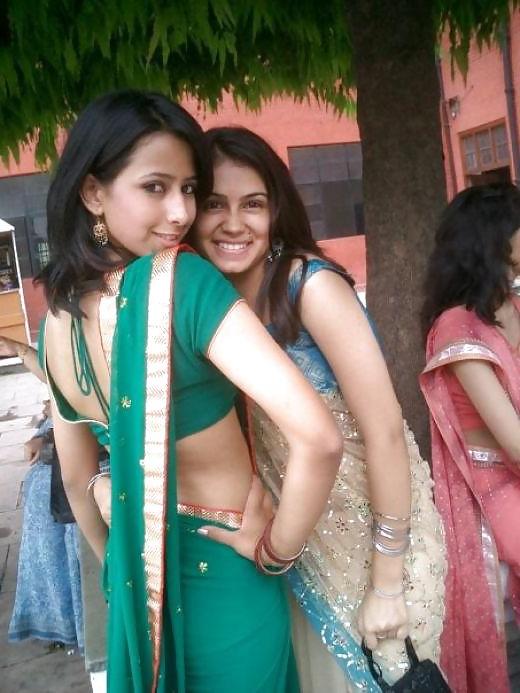 22P Indian aunties 
