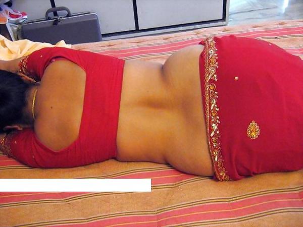 22P Indian aunties 