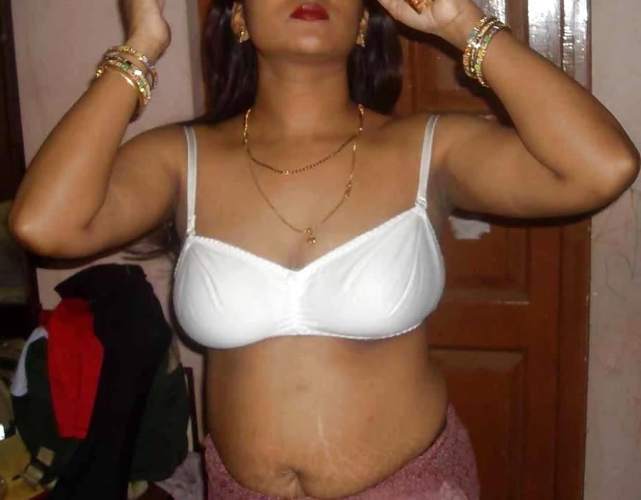 25P Indian wife saree strip