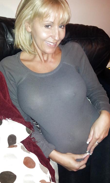 10P Huge Tits, Tight Tops 17