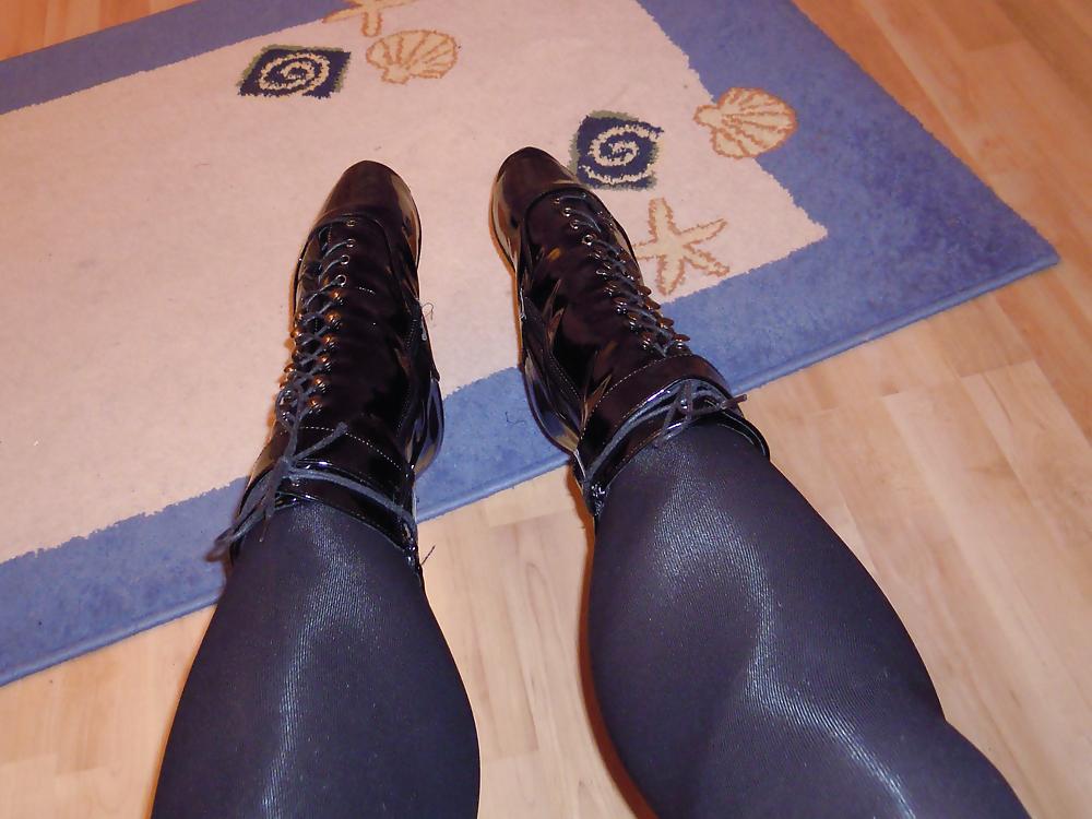 19P Ballet Boots