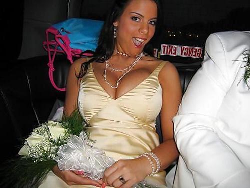 21P Big Tits Cleavage Queens (NON-porn)