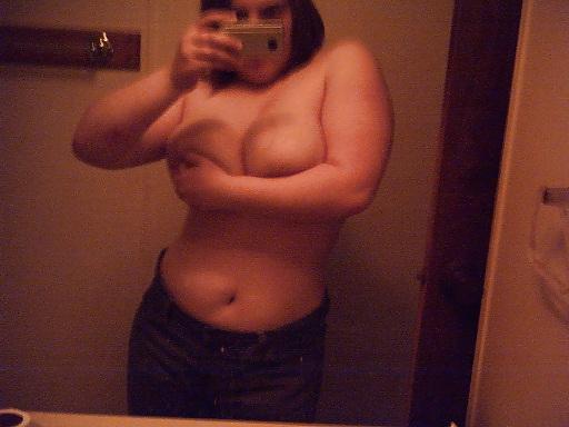 21P Big Tits Cleavage Queens (NON-porn)
