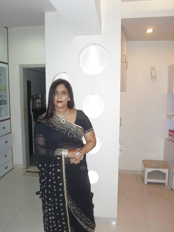 12P Sexy indian lady