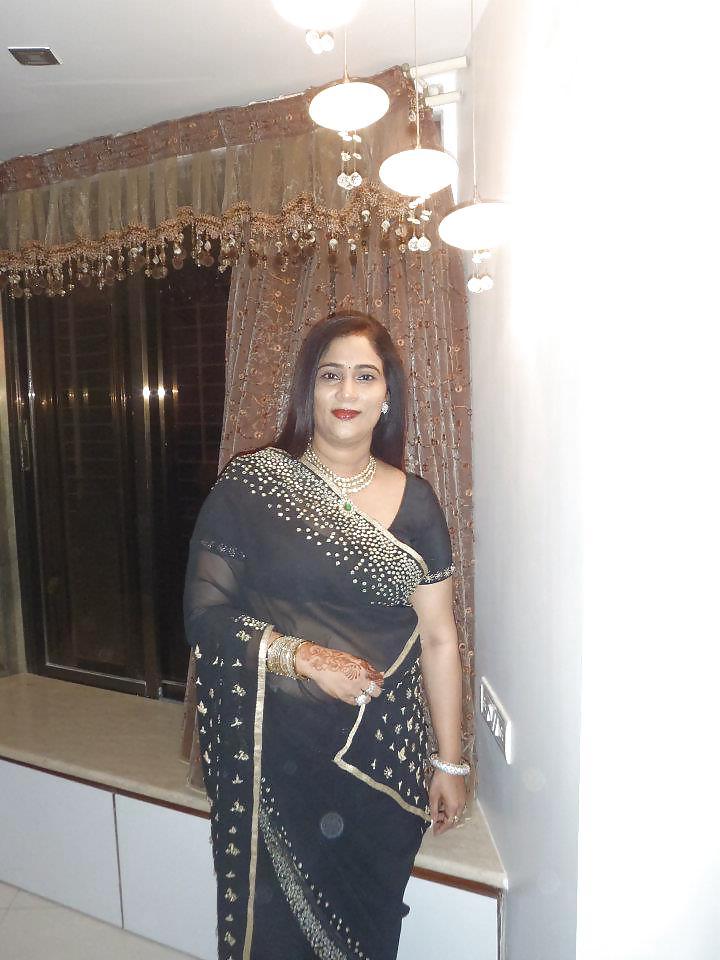 12P Sexy indian lady