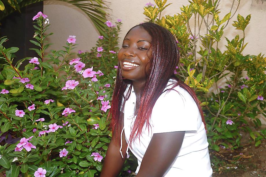 25P SEXY GIRLS FROM GHANA