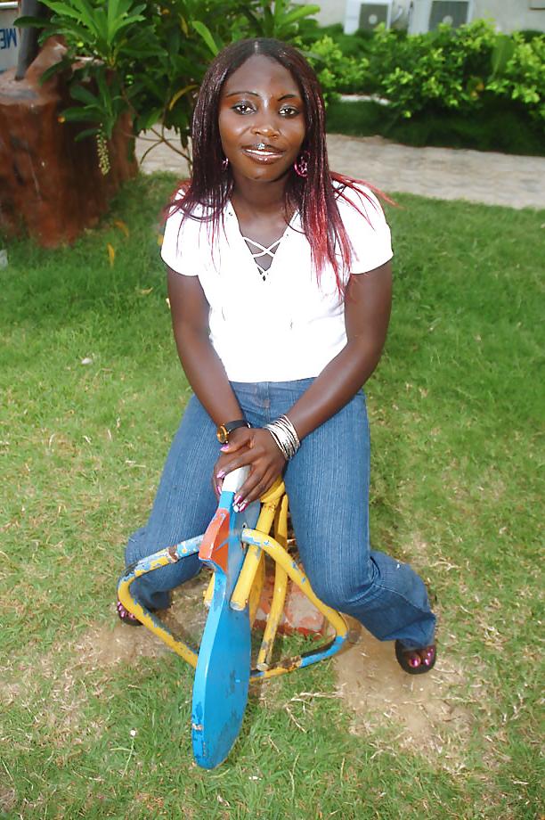 25P SEXY GIRLS FROM GHANA