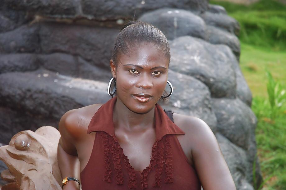 25P SEXY GIRLS FROM GHANA