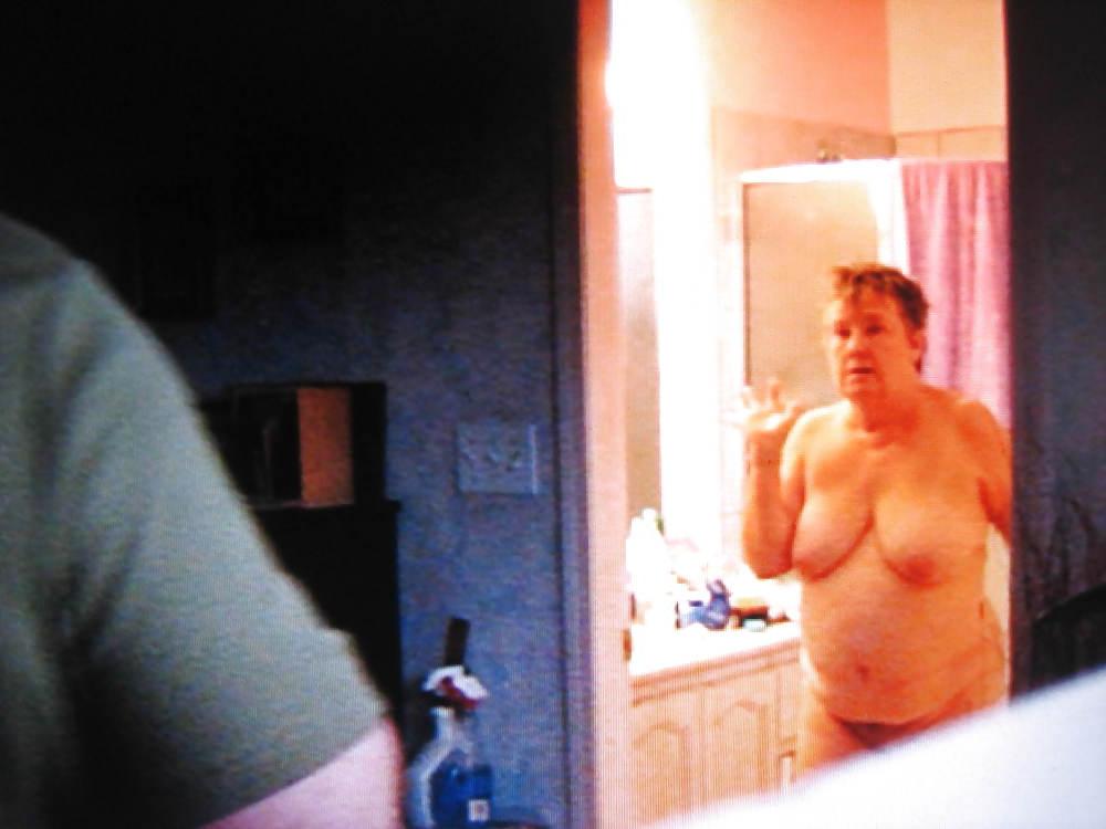 4P Wife caught unaware