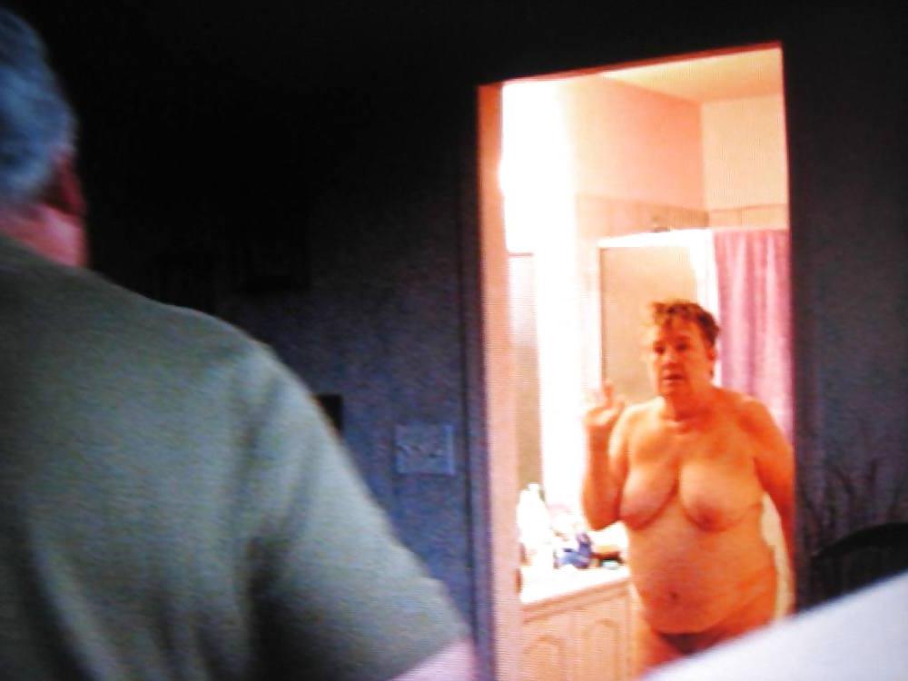 4P Wife caught unaware