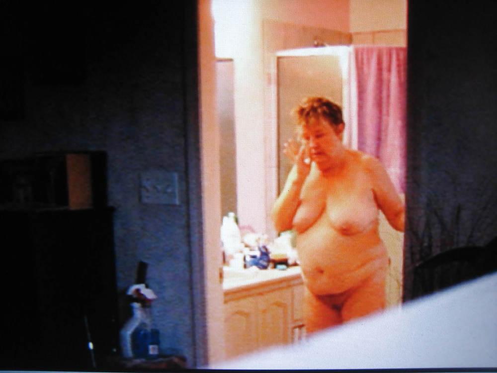 4P Wife caught unaware