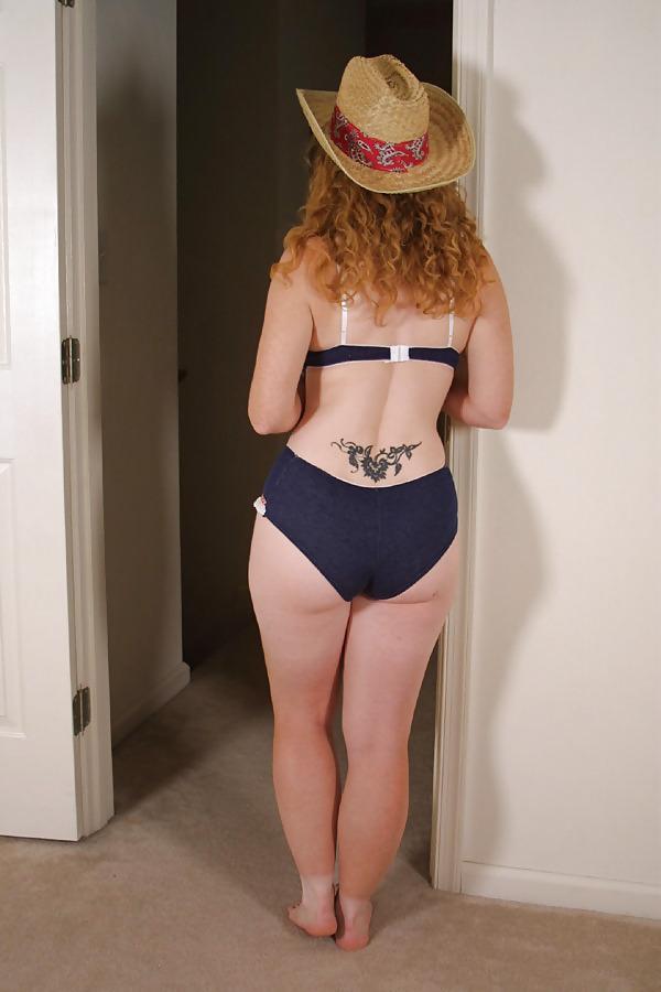 25P Kira Redhead Amateur Is a Cowgirl