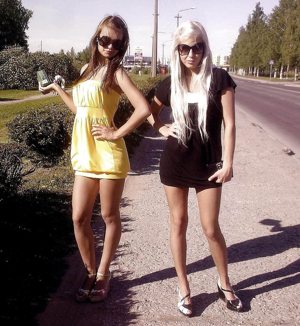25P Beautiful Babes in Miniskirt By TROC