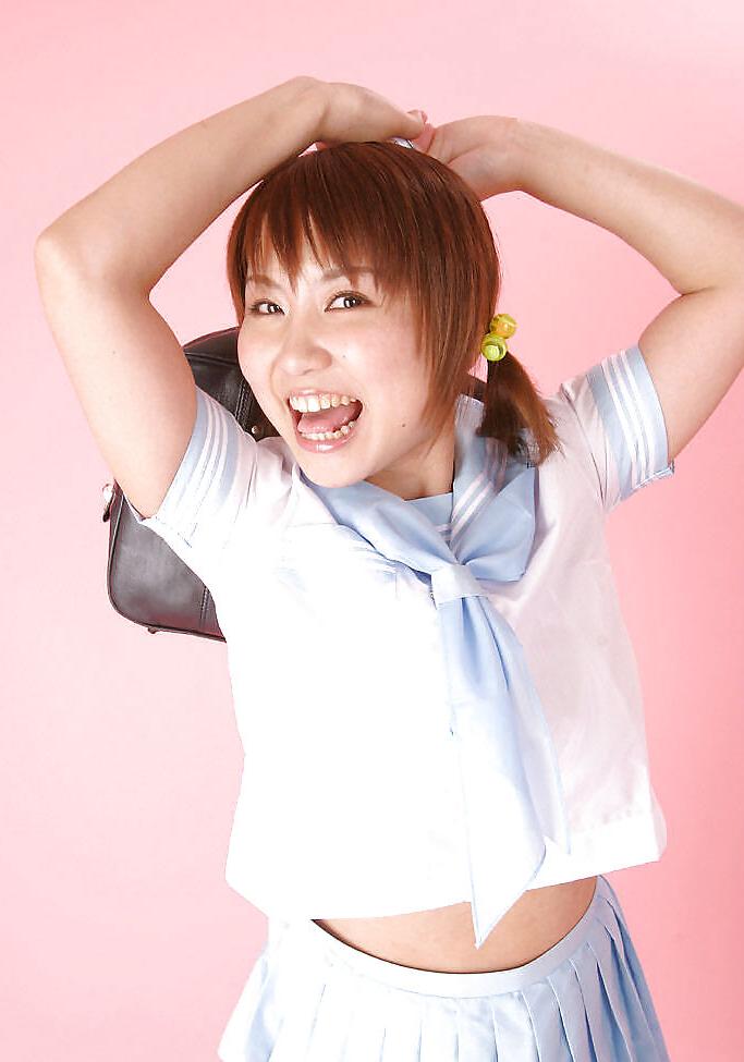 25P Japanese Bikini Babes-Kanami Fujishiro