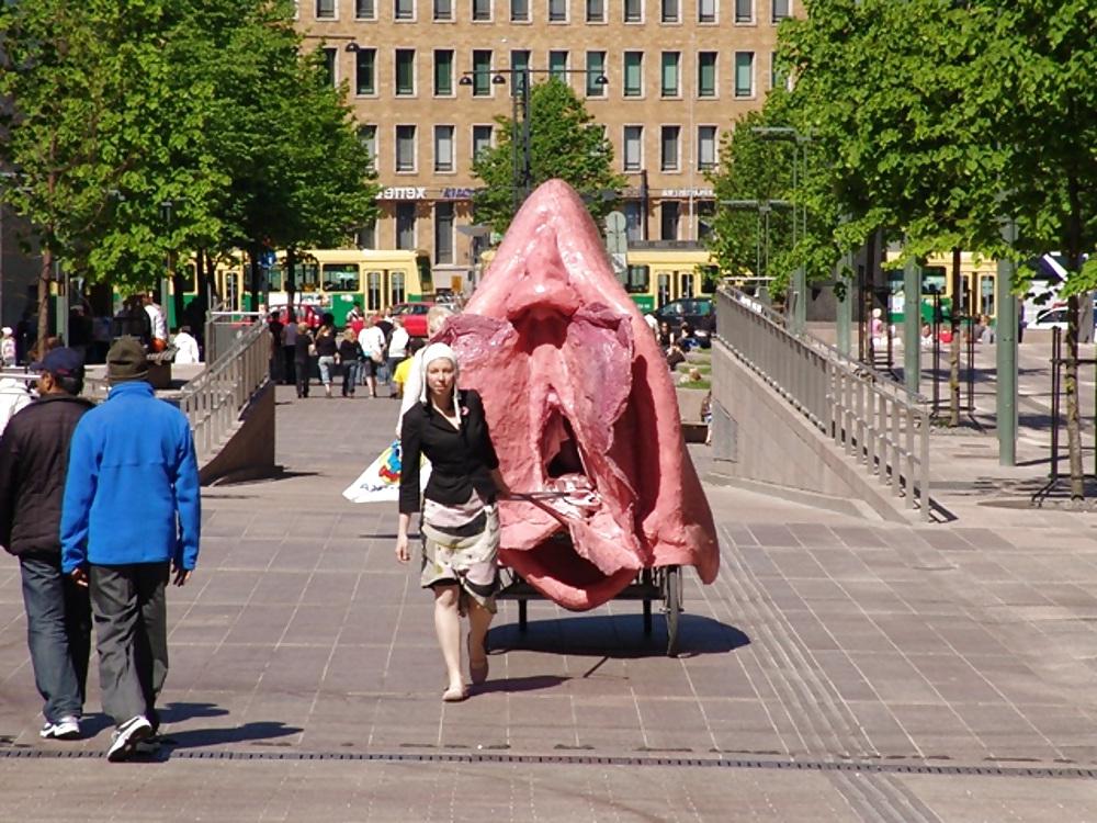 11P Giant Vulva Bicycle Taxi Is Freudian Wet Dream