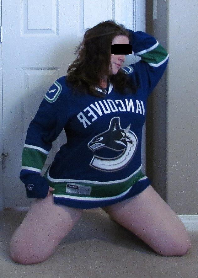 25P Big Tit Canadian Girl