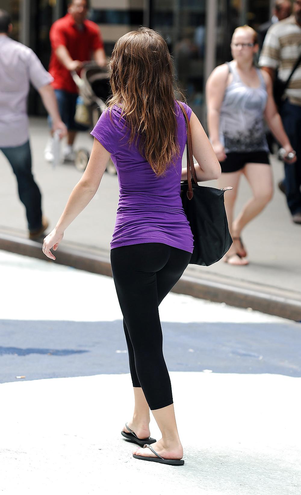4P Teen in spandex ass