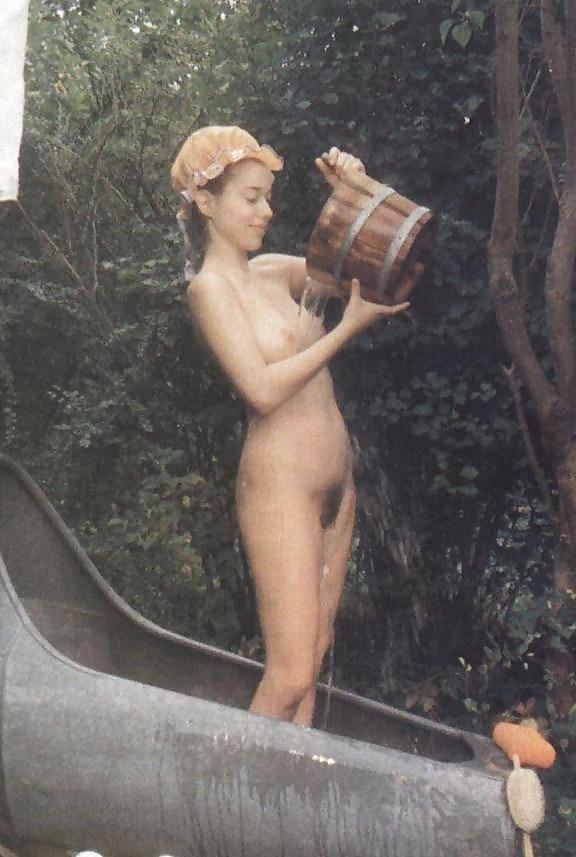 11P Dream Teen In The Garden