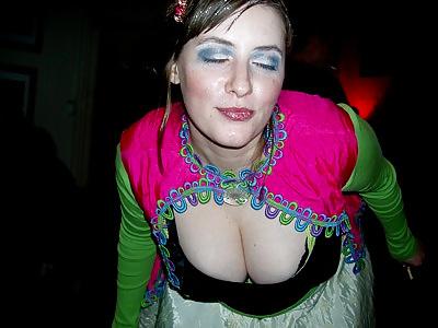 25P I love big tits and cleavage 4