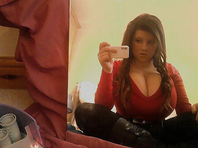 25P Huge boobs from the net