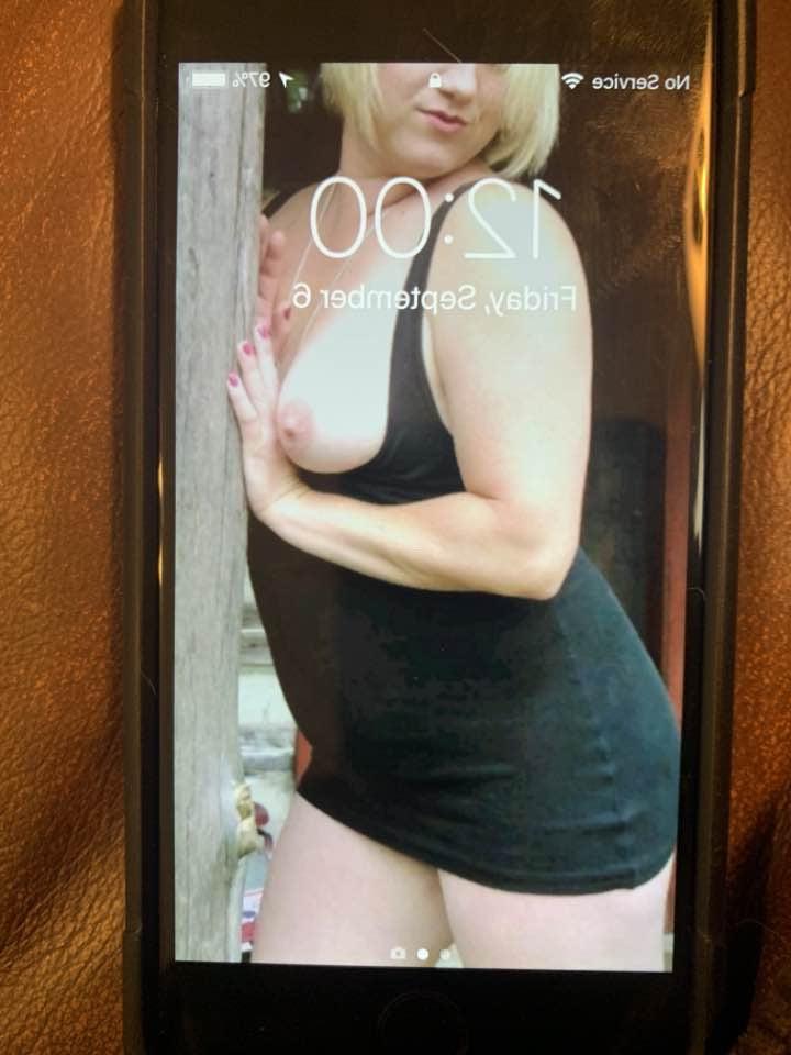 17P Make my wife your screen, show her off